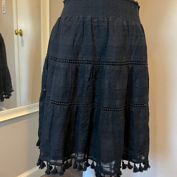 LOFT Black Midi Skirt - Picture 6 of 9